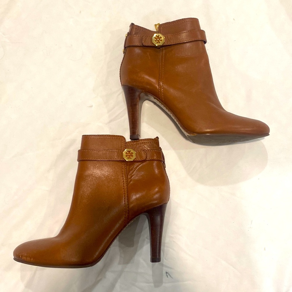 Tory Burch Cognac heeled ankle booties 7.5